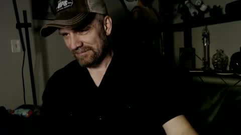 Snapshot of kenkuddles chatting on 1, 2, 2025 Ken Kuddles online show from 1, 2, 2025