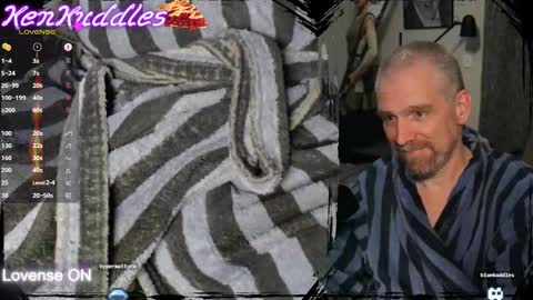 Snapshot of kenkuddles chatting on 14, 9, 2025 Ken Kuddles online show from 14, 9, 2025