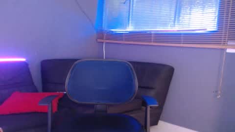 kenny online show from 12, 11, 2025