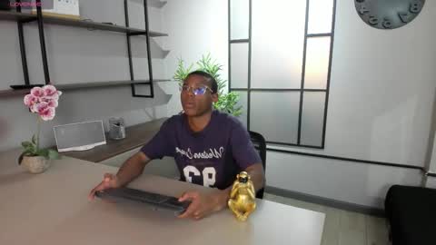 Kenny Thompson online show from 20, 2, 2026