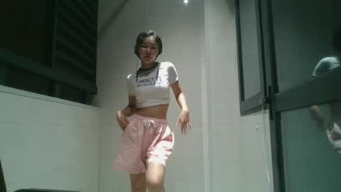 Snapshot of kerstinscotto chatting on 14, 10, 2025 Jenny online show from 14, 10, 2025