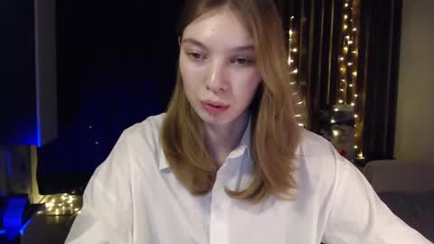 Snapshot of kesha_muah chatting on 8, 3, 2025 kesha online show from 8, 3, 2025