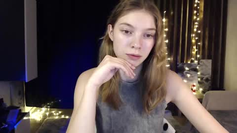 Snapshot of kesha_muah chatting on 11, 3, 2025 kesha online show from 11, 3, 2025