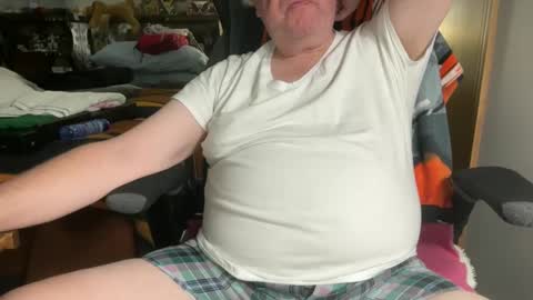 Snapshot of kev92569 chatting on 2, 1, 2025 kev92569 online show from 2, 1, 2025