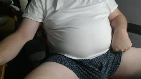 Snapshot of kev92569 chatting on 2, 3, 2025 kev92569 online show from 2, 3, 2025