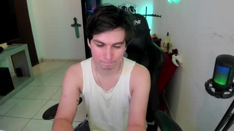 Snapshot of kevin873s chatting on 20, 12, 2024 Kevin online show from 20, 12, 2024