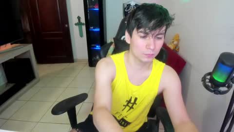 Snapshot of kevin873s chatting on 25, 4, 2026 Kevin online show from 25, 4, 2026
