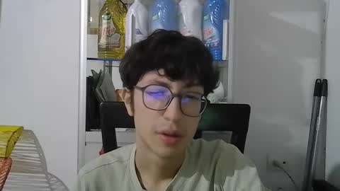 Snapshot of kevintdx chatting on 13, 9, 2025 kevintdx online show from 13, 9, 2025