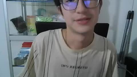 Snapshot of kevintdx chatting on 18, 9, 2025 kevintdx online show from 18, 9, 2025