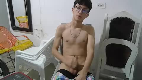 Snapshot of kevintdx chatting on 14, 11, 2025 kevintdx online show from 14, 11, 2025