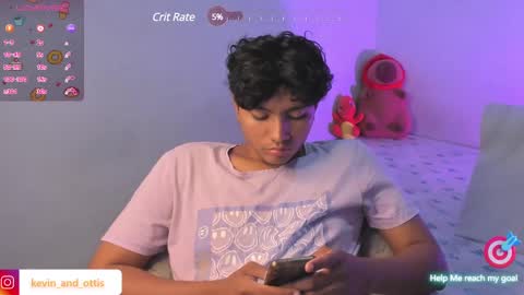 Snapshot of kevinxlvx chatting on 28, 12, 2024 kevin and ottis online show from 28, 12, 2024