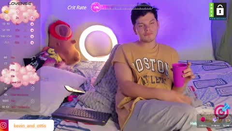 Snapshot of kevinxlvx chatting on 23, 1, 2025 kevin and ottis online show from 23, 1, 2025