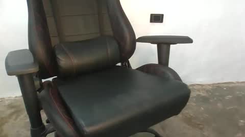 Snapshot of kevis410977 chatting on 18, 3, 2026 kevis410977 online show from 18, 3, 2026