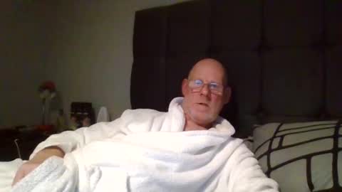 kevlooking4sez online show from 27, 2, 2025