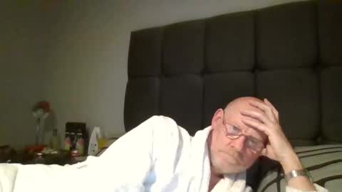 Snapshot of kevlooking4sez chatting on 2, 3, 2025 kevlooking4sez online show from 2, 3, 2025