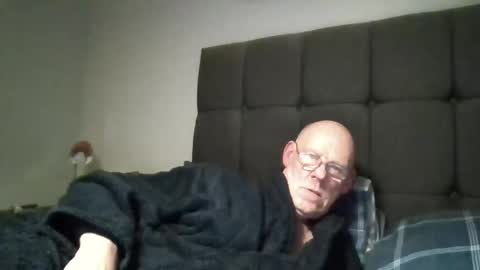 kevlooking4sez online show from 25, 3, 2026