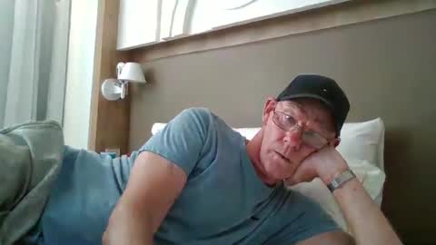 kevlooking4sez online show from 17, 6, 2026