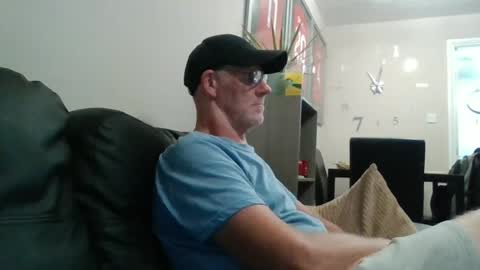 kevlooking4sez online show from 26, 6, 2026