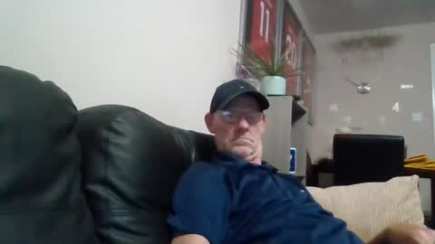 kevlooking4sez online show from 24, 7, 2026