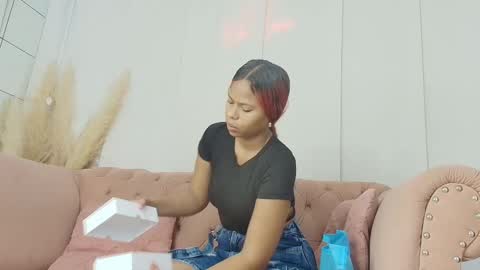 Snapshot of keyla_mejia chatting on 5, 10, 2025 Keyla online show from 5, 10, 2025