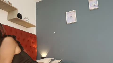 Snapshot of keyla_mejia chatting on 24, 10, 2025 Keyla online show from 24, 10, 2025