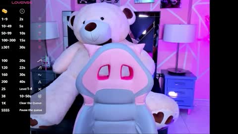 Keyla noa online show from 15, 12, 2025