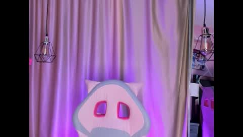 Keyla noa online show from 10, 1, 2026