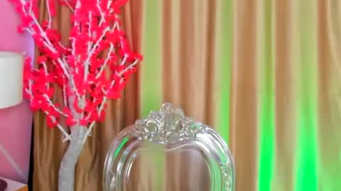 Keyla noa online show from 21, 3, 2026