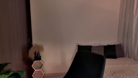 Keyla online show from 20, 12, 2024