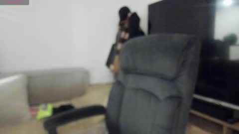 Snapshot of keyn_laurent_ chatting on 13, 12, 2024 Laura online show from 13, 12, 2024