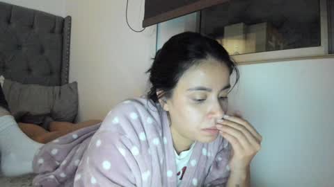 Snapshot of keyn_laurent_ chatting on 1, 2, 2025 Laura online show from 1, 2, 2025