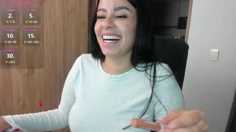 Snapshot of keyn_laurent_ chatting on 24, 2, 2025 Laura online show from 24, 2, 2025