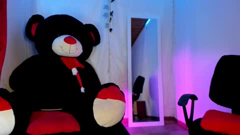 Keyth  online show from 4, 2, 2025