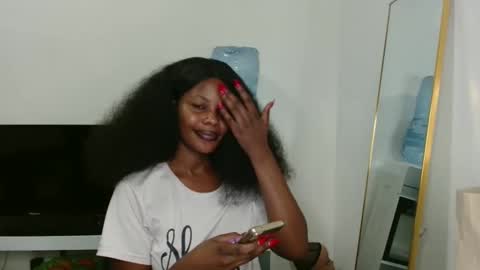 Snapshot of khaleesi7777777 chatting on 4, 3, 2026 Khaleesi online show from 4, 3, 2026