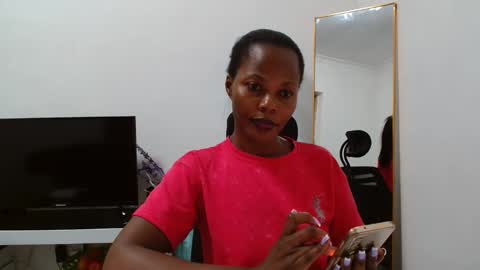 Snapshot of khaleesi7777777 chatting on 8, 5, 2026 Khaleesi online show from 8, 5, 2026