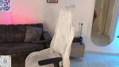 Karelys M. online show from 13, 2, 2025