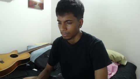 Snapshot of khevinlopezonig chatting on 25, 12, 2024 khevinlopezonig online show from 25, 12, 2024