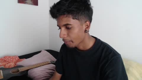 Snapshot of khevinlopezonig chatting on 28, 12, 2024 khevinlopezonig online show from 28, 12, 2024