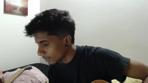 Snapshot of khevinlopezonig chatting on 28, 12, 2024 khevinlopezonig online show from 28, 12, 2024