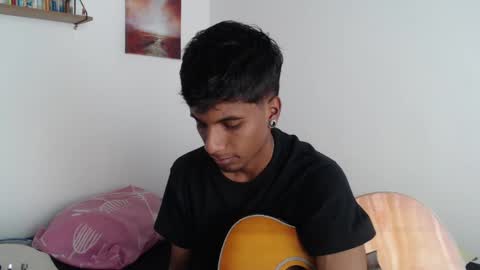 Snapshot of khevinlopezonig chatting on 12, 1, 2025 khevinlopezonig online show from 12, 1, 2025