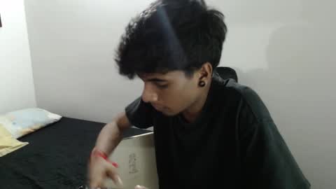 Snapshot of khevinlopezonig chatting on 13, 2, 2025 khevinlopezonig online show from 13, 2, 2025