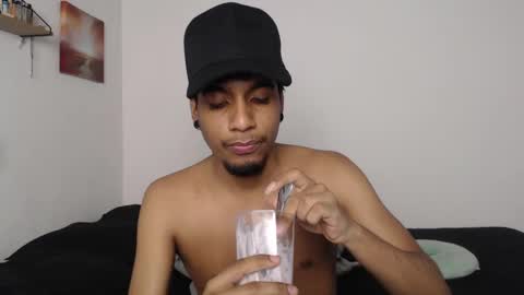 Snapshot of khevinlopezonig chatting on 9, 9, 2025 khevinlopezonig online show from 9, 9, 2025