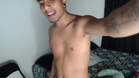 Snapshot of khevinlopezonig chatting on 19, 10, 2025 khevinlopezonig online show from 19, 10, 2025