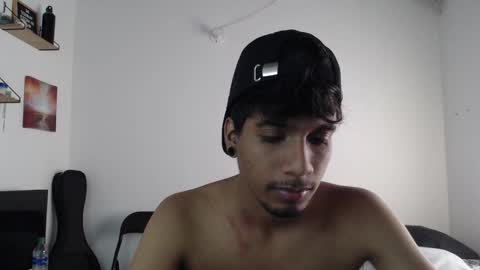 Snapshot of khevinlopezonig chatting on 25, 10, 2025 khevinlopezonig online show from 25, 10, 2025