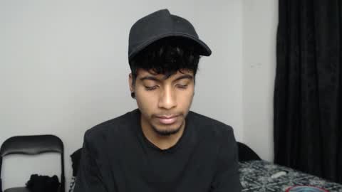 Snapshot of khevinlopezonig chatting on 5, 11, 2025 khevinlopezonig online show from 5, 11, 2025