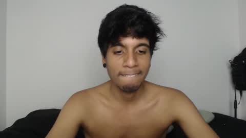 Snapshot of khevinlopezonig chatting on 19, 11, 2025 khevinlopezonig online show from 19, 11, 2025