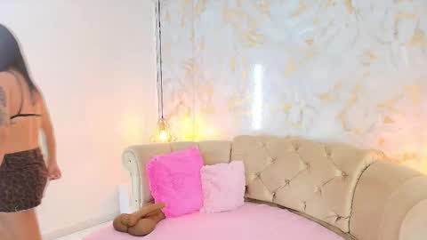 Khloe online show from 25, 3, 2026