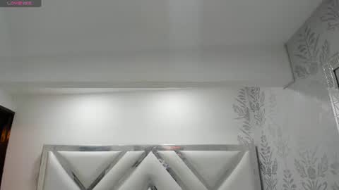 Snapshot of khloeblake chatting on 18, 7, 2026 Khloe online show from 18, 7, 2026