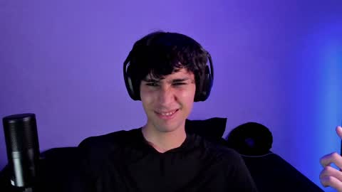 khozler_ online show from 10, 1, 2025