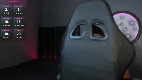 Khriss brown online show from 27, 11, 2025